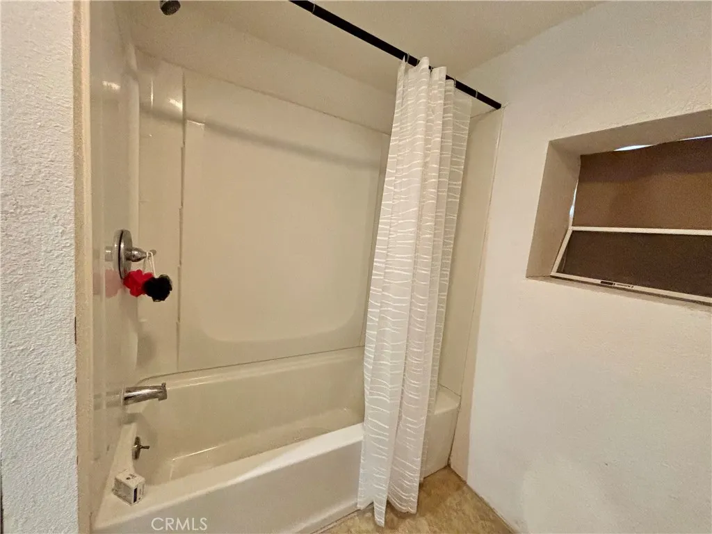 32900 Dune Road., Newberry Springs, California 92365 home-pic-25